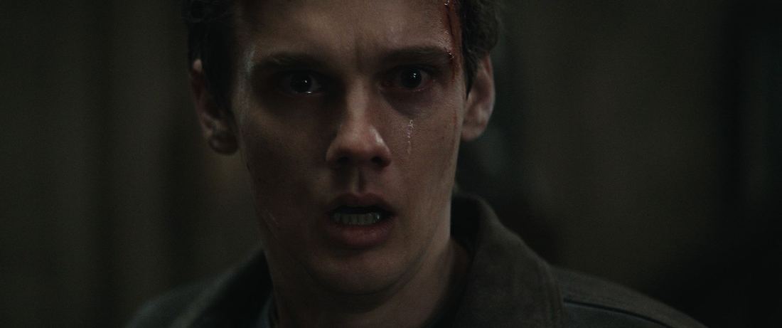 Scene uit Evil Dead Burn.