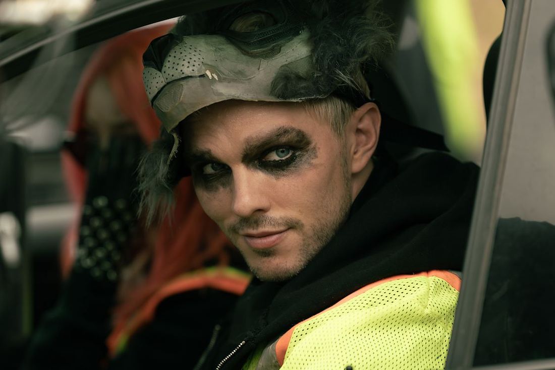 Scene uit How to Rob a Bank.